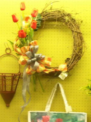 tulipwreath.jpg